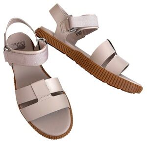 NWOT Sorel Leather ONA Ave Sandals
Crushed Clay Size 8.5 Retail $100.00